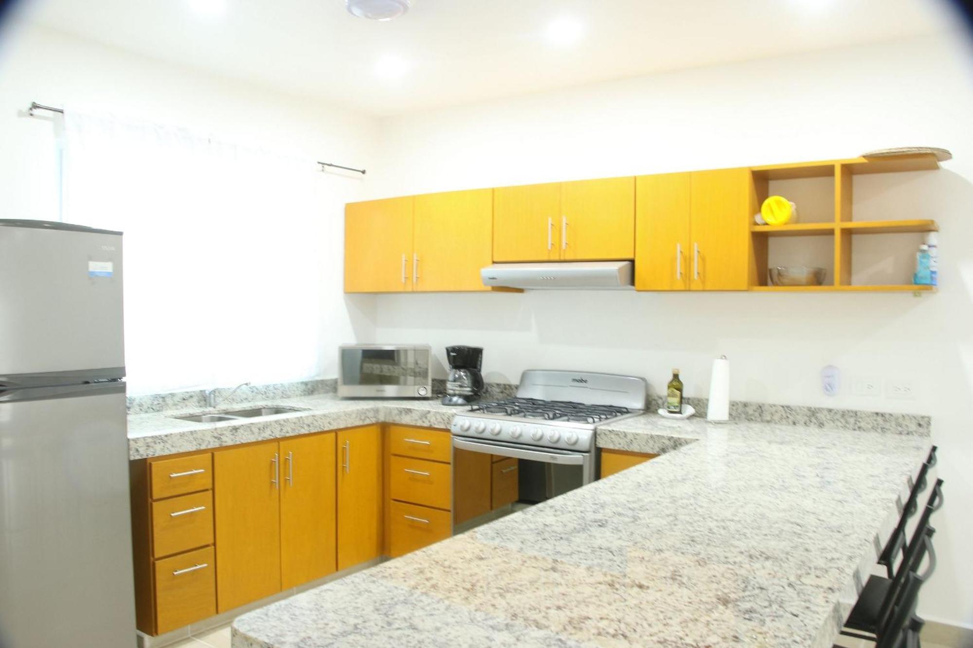 Edifico Con Departamentos Amplios Cerca De La Playa Appartement Puerto Morelos Buitenkant foto